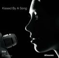 Dynaudio: Kissed By A Song (Diverse Interpreten / 45 RPM...