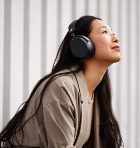 Sennheiser MOMENTUM 4 Wireless (Schwarz) - Bluetooth Kopfhörer