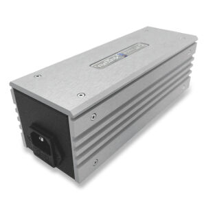 IsoTek EVO3 Syncro Uni (IEC 15, 10A, EU-Version/Silber)