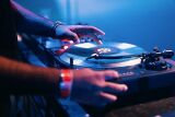 Technics SL-1210MK7 (Schwarz)