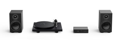Pro-Ject Colourful Audio System 2 (Matt Schwarz)