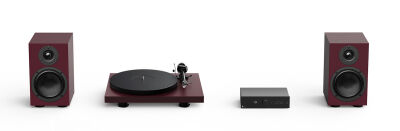 Pro-Ject Colourful Audio System 2 (Matt Weinrot)