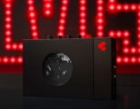 we are rewind Portable BT Cassette Player Elvis (Limited Edtion, Schwarz/Rot)